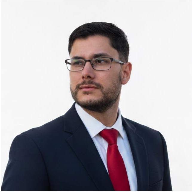 Ariel Oliveira, advogado trabalhista